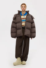 Завантажте зображення в переглядач галереї, BEOMDSGN | Пуховик оверсайз
