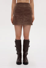 Load image into Gallery viewer, BEOMDSGN | Спідниця з еко-замші
