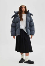 Завантажте зображення в переглядач галереї, BEOMDSGN | Пуховик оверсайз
