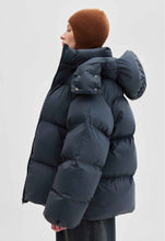 Завантажте зображення в переглядач галереї, BEOMDSGN | Пуховик оверсайз
