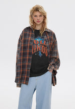 Завантажте зображення в переглядач галереї, BEOMDSGN | Сорочка oversize в клітинку вінтаж
