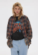 Завантажте зображення в переглядач галереї, BEOMDSGN | Сорочка oversize в клітинку вінтаж
