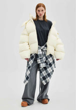 Load image into Gallery viewer, BEOMDSGN | Пуховик оверсайз
