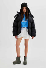 Load image into Gallery viewer, BEOMDSGN | Пуховик оверсайз
