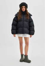 Load image into Gallery viewer, BEOMDSGN | Пуховик оверсайз
