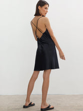 Завантажте зображення в переглядач галереї, SERENITY | Шовкова сукня-комбінація &quot;Flatter mini&quot; Black
