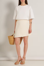 Завантажте зображення в переглядач галереї, NYNI [ex VISH] | Футболка Simple з мереживними рукавами short
