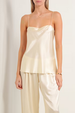 Load image into Gallery viewer, SERENITY | Шовковий топ &quot;Hanna&quot; Butter-Cream
