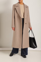 Load image into Gallery viewer, INÍCIO DE MARÇO | Зимове пальто
