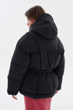 Завантажте зображення в переглядач галереї, ШИПÉЛИК | Пухокуртка, щоб прикрашати
