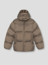 Завантажте зображення в переглядач галереї, BEOMDSGN | Пуховик оверсайз
