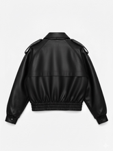 Завантажте зображення в переглядач галереї, TANGLE | Утеплений бомбер з екошкіри
