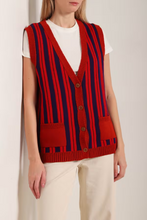 Завантажте зображення в переглядач галереї, WARM HUGS ONLY | Безрукавка в смужку
