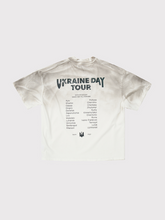 Load image into Gallery viewer, BEOMDSGN | Футболка оверсайз UKRAINE DAY TOUR

