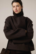 Завантажте зображення в переглядач галереї, INÍCIO DE MARÇO | Пальто-жакет
